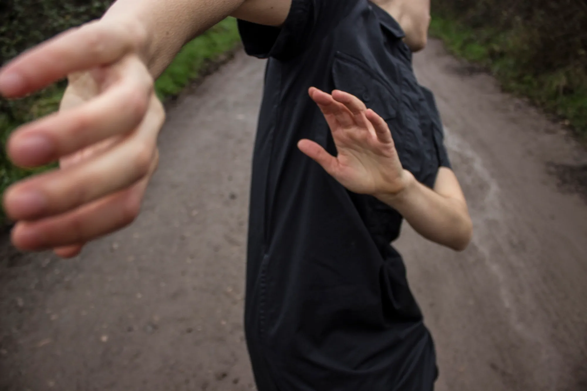 Of Gestures and Other Utterances